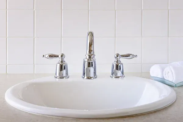 Imperfect Stainless Steel &amp; Fireclay Kitchen Sinks