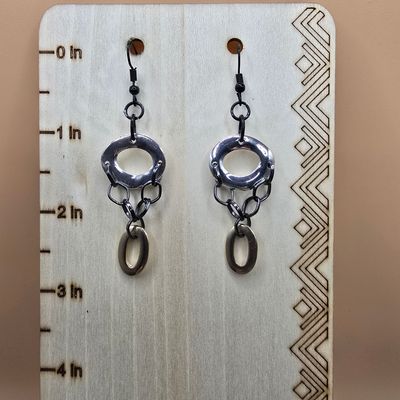 Handcrafted Geometric Drop Earrings – Modern Metallic Elegance