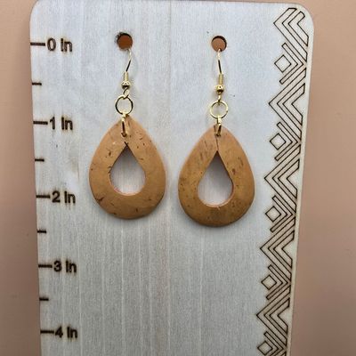 “Natural Teardrops” Earrings – Fabricated wood &amp; Gold Accents