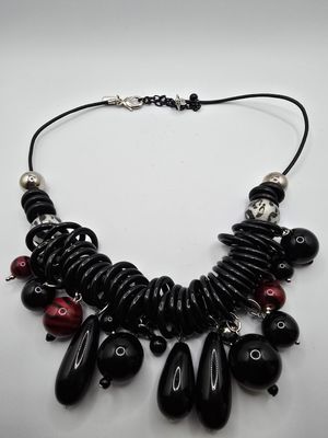 Shadow Riot Necklace – Black Spiral &amp; Red Accent Necklace