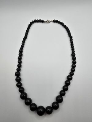 Midnight Lei – Graduated Black Bead Necklace