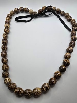 Earthgrain Ribbon Necklace – Speckled Beads on Black Ribbon