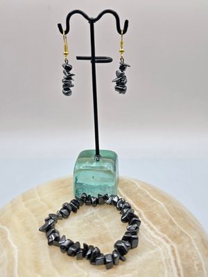 Hematite” Jewelry Set – Reflective Stones &amp; Metallic Grit