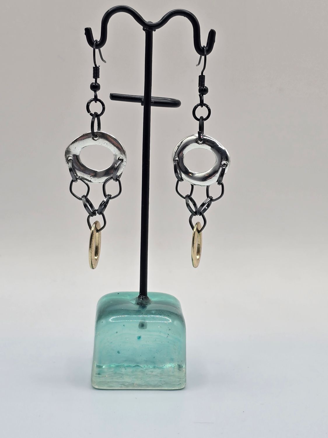 Handcrafted Geometric Drop Earrings – Modern Metallic Elegance