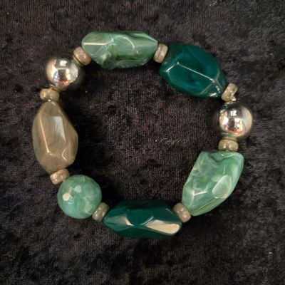 “Jungle Lagoon” Bracelet – Gemstone Stretch with Metallic Accents