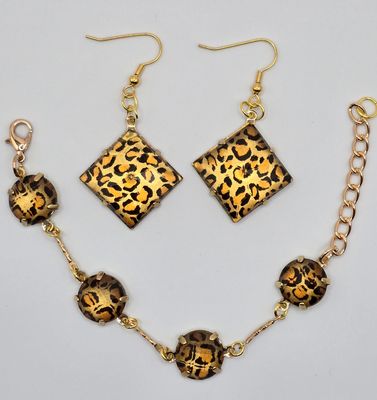 Golden Prowl Set