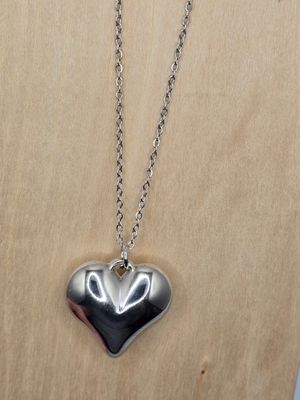 “Reflections of Aloha” Polished Silver Heart Necklace
