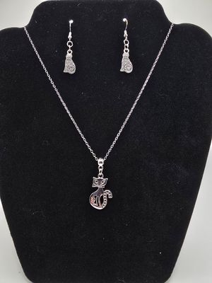 Sparkling Cat Jewelry Set – Necklace &amp; Earrings