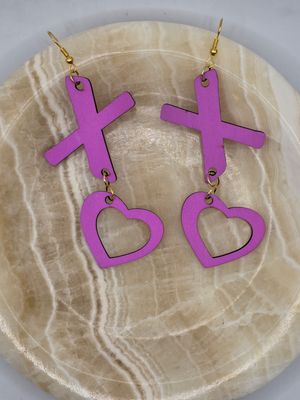 XO in Pink – Kiss &amp; Hug Wood Earrings