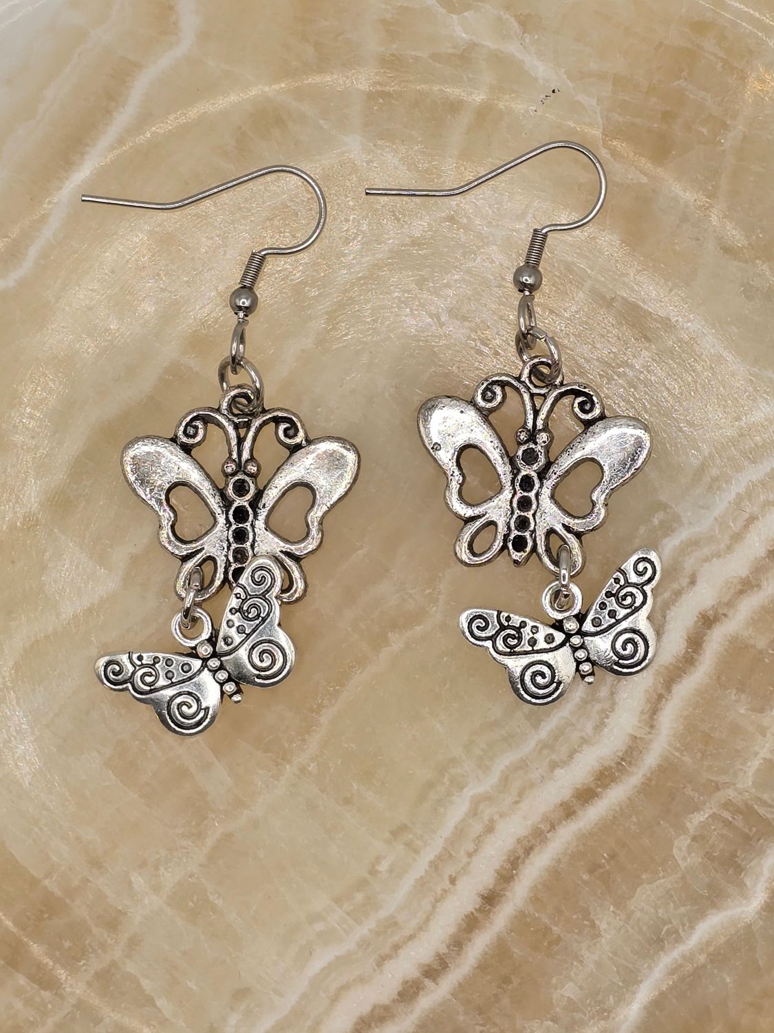 Flutter &amp; Shine – Silver Butterfly Dangle Earrings
