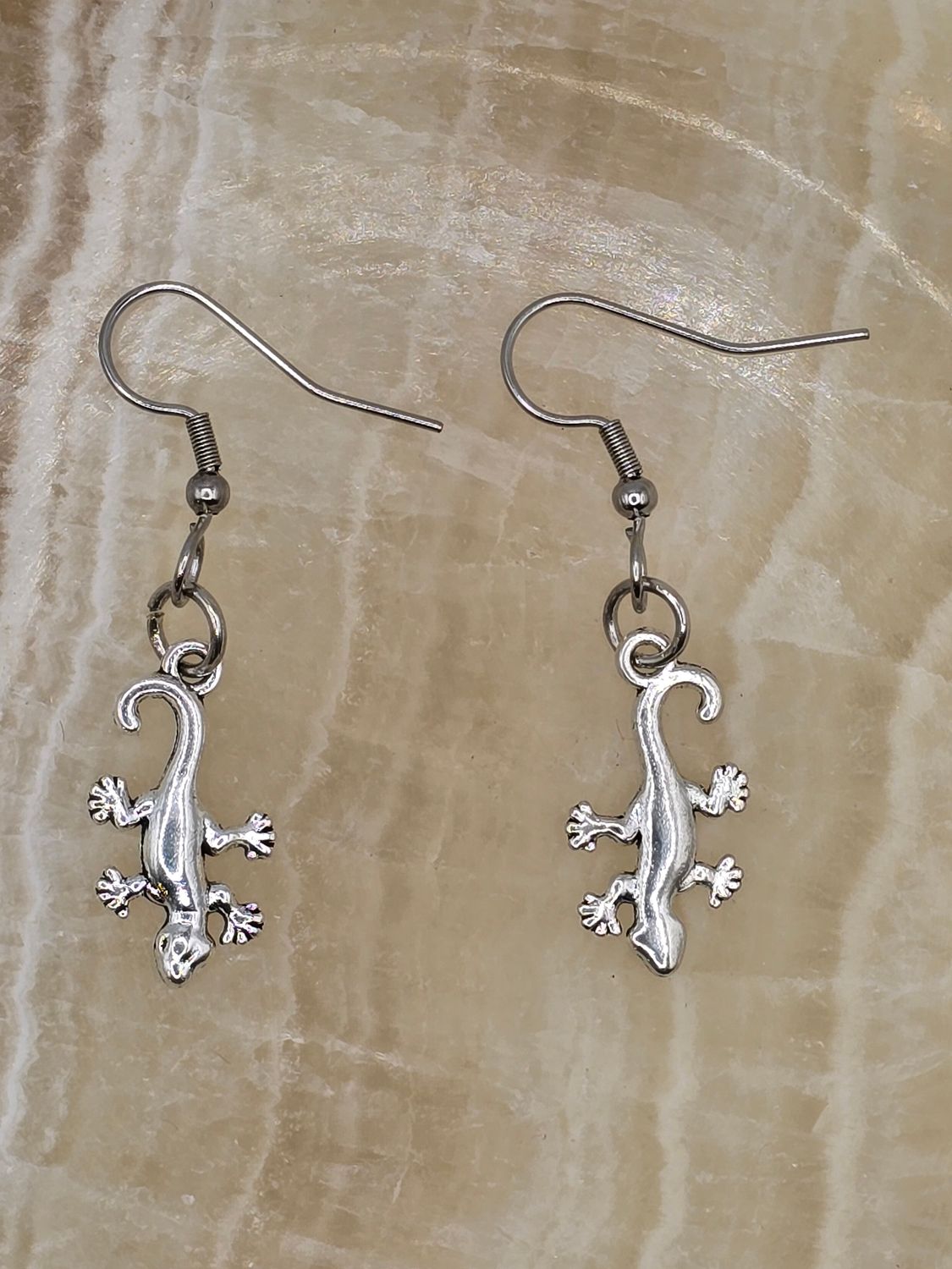 Gecko Giggles – Silver Dangle Earrings