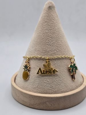 Aloha Vibes – Tropical Charm Bracelet