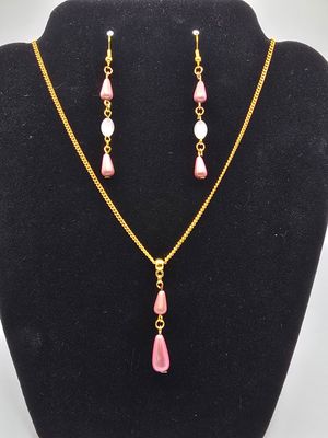 Blush Petal Elegance — Necklace &amp; Earring Set