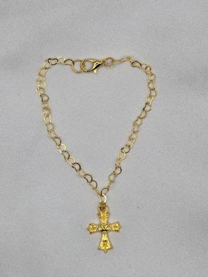 Golden Faith Heart‑Link Bracelet