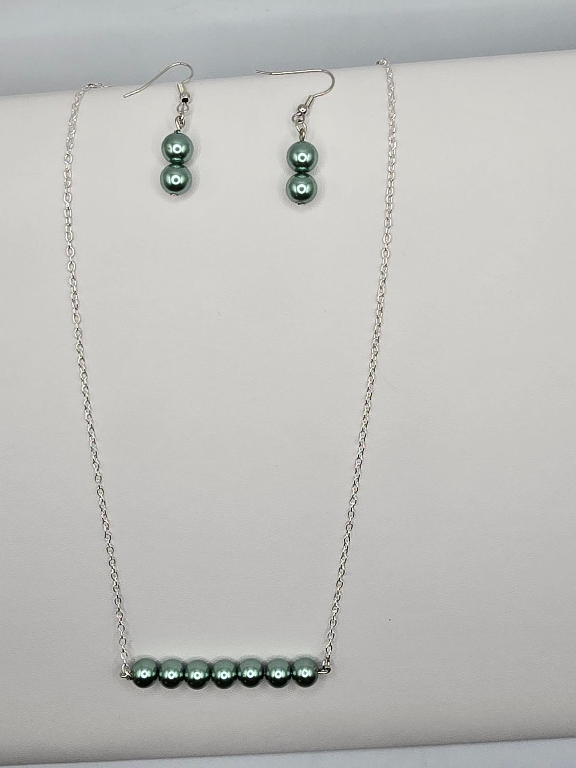 Meadow Mist Pearl Set (Necklace + Earrings)