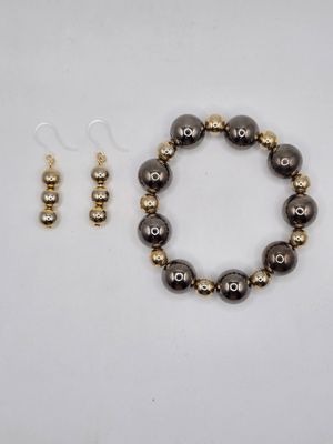 Claire’s Collection: Metallic Harmony Bracelet &amp; Earring Set