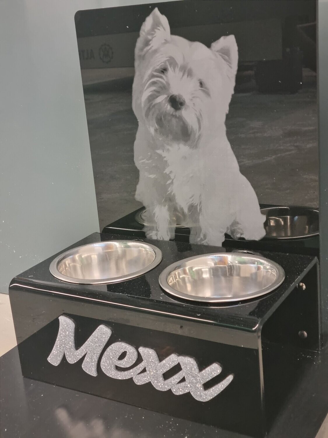 Futter Bar Station Napf personalisiert mit Fotogravur