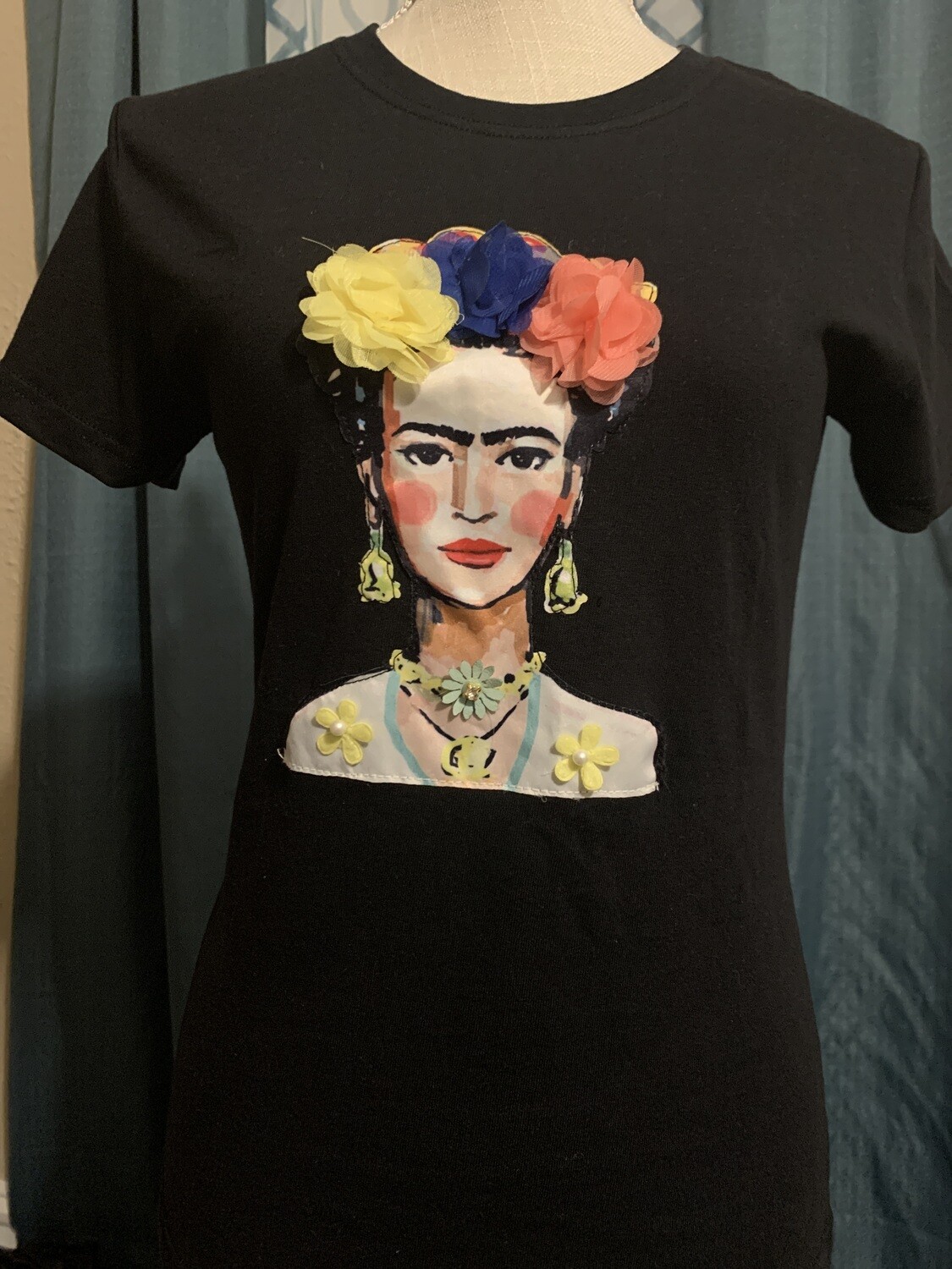 Black Frida shirt S M