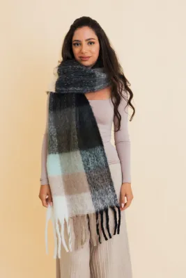 Cozy Breeze Scarf