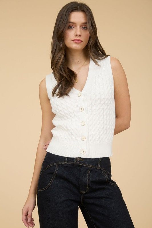 Cable Knie Sweater Vest