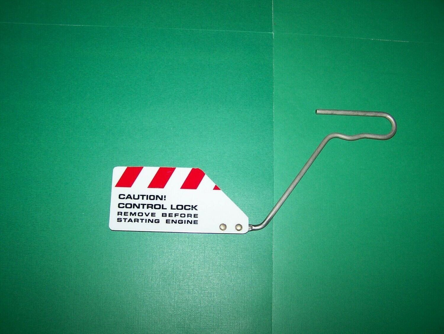 Cessna Control Lock 182 Series
