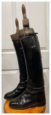 Size 6, Black Leather Boots