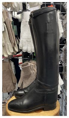 Size 5, Davies Black Leather Boots