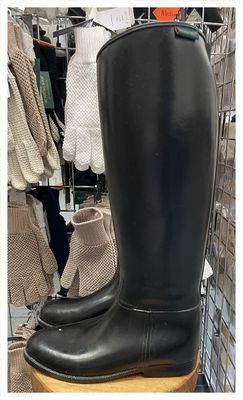 Size 9, Tally Ho Black Rubber Boots