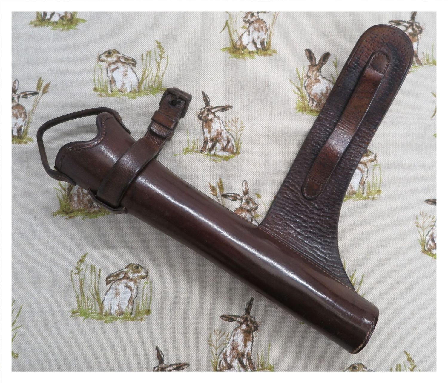 Brown Leather Horn Case