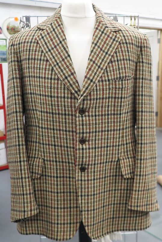 Gents 44" Towe, Vintage Tweed Hacking Jacket