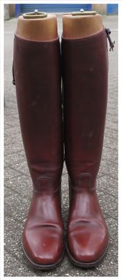 Size 8.5, Davies Brown Leather Boots