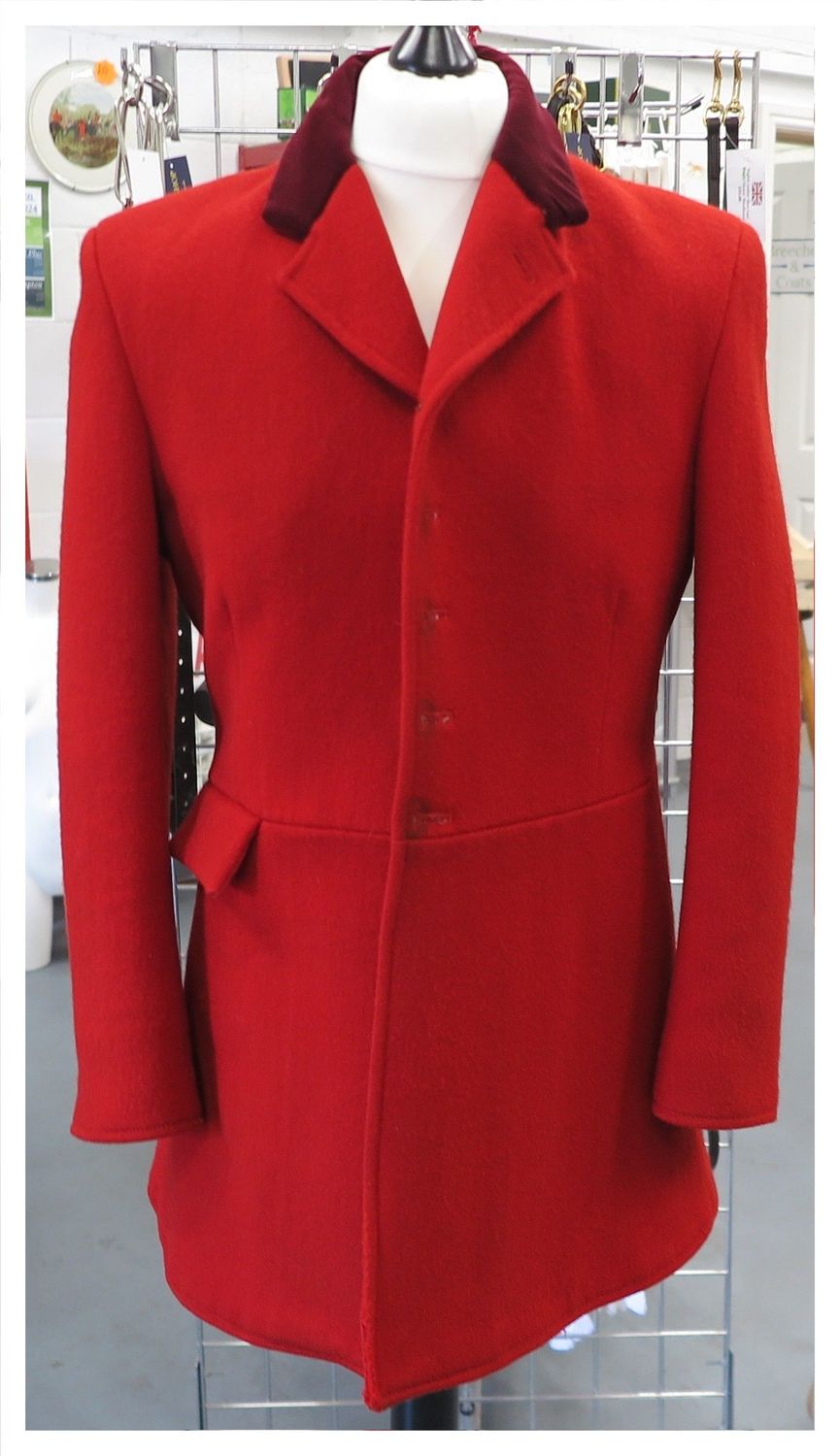 Gents 40" Mears Grafton, Scarlet Hunt Coat