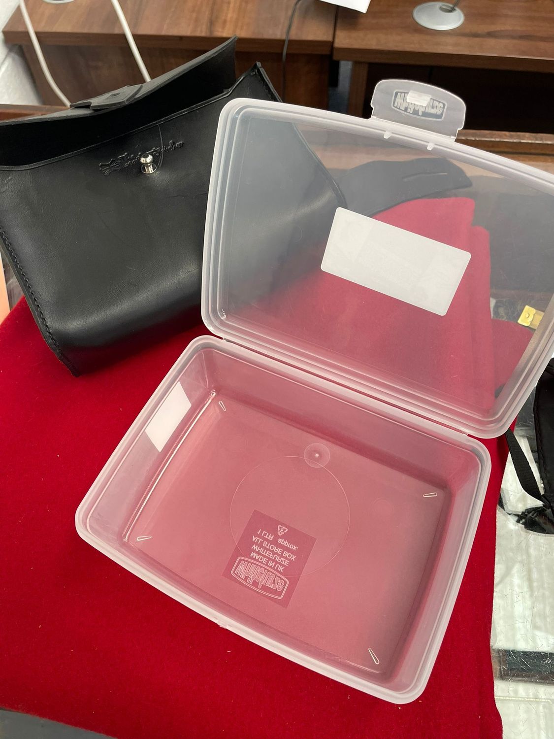 *Large English Leather Saddle Bag with Sandwich/Snack Box (Slight Seconds)