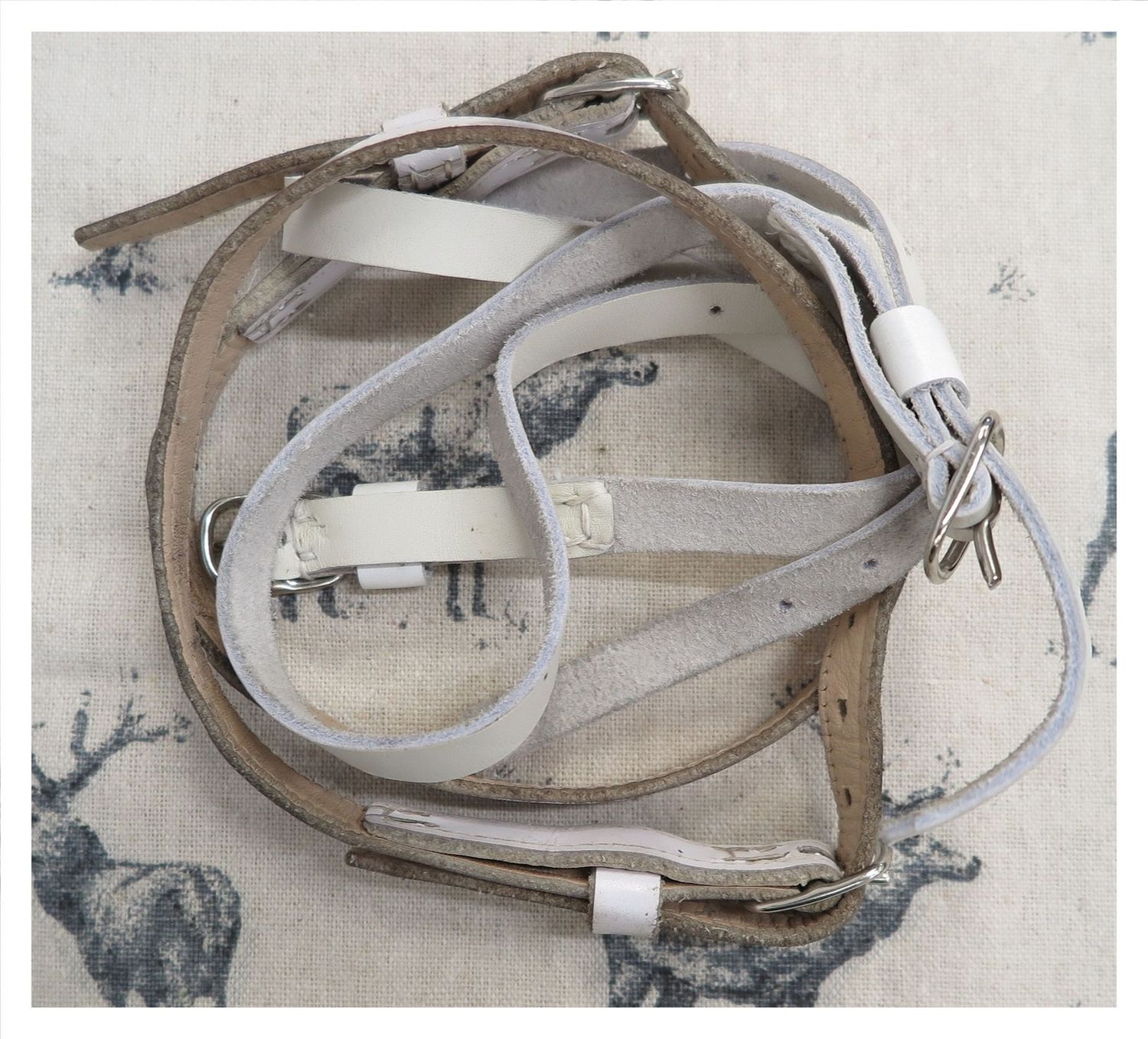 2 Pairs of White Garter Straps