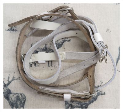 2 Pairs of White Garter Straps