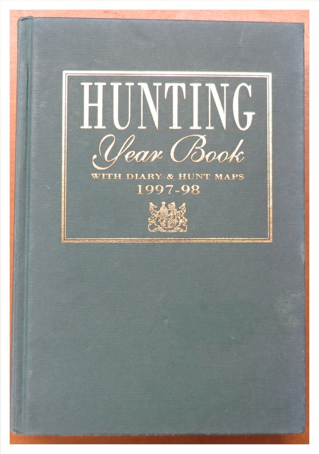 Hunting Year Book. 1997-1998.