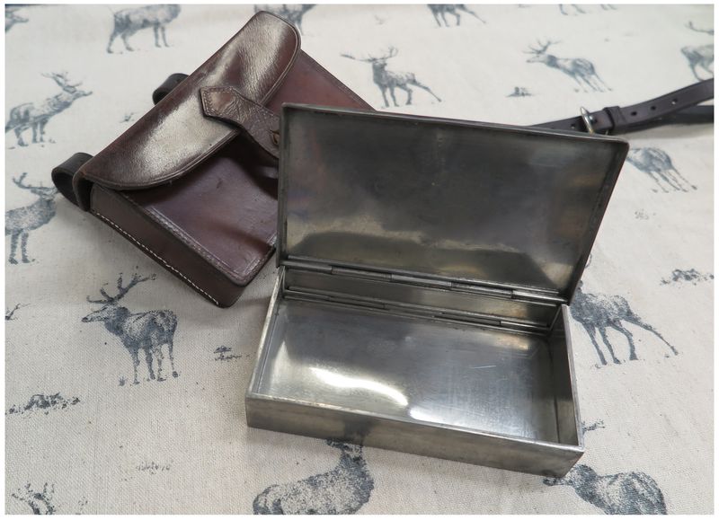 Sandwich Tin in Brown Leather Case Sandwich Tin in Brown Leather Case