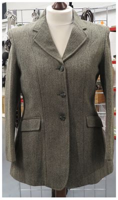 Ladies 38 Ladies 38" Alexander James, Tweed Hacking Jacket