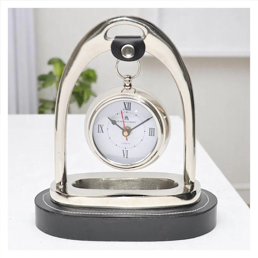 Wonderful Equestrian Table/Desk Clock