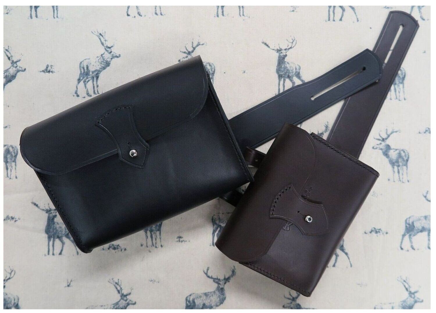 *English Leather Saddle Bags with Sandwich/Snack Boxes *English Leather Saddle Bags with Sandwich/Snack Boxes