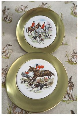 2 Hunting Scene Coasters 2 Hunting Scene Coasters