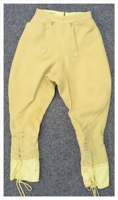 Ladies 22 Ladies 22" 1960's Bernard Weatherill Breeches