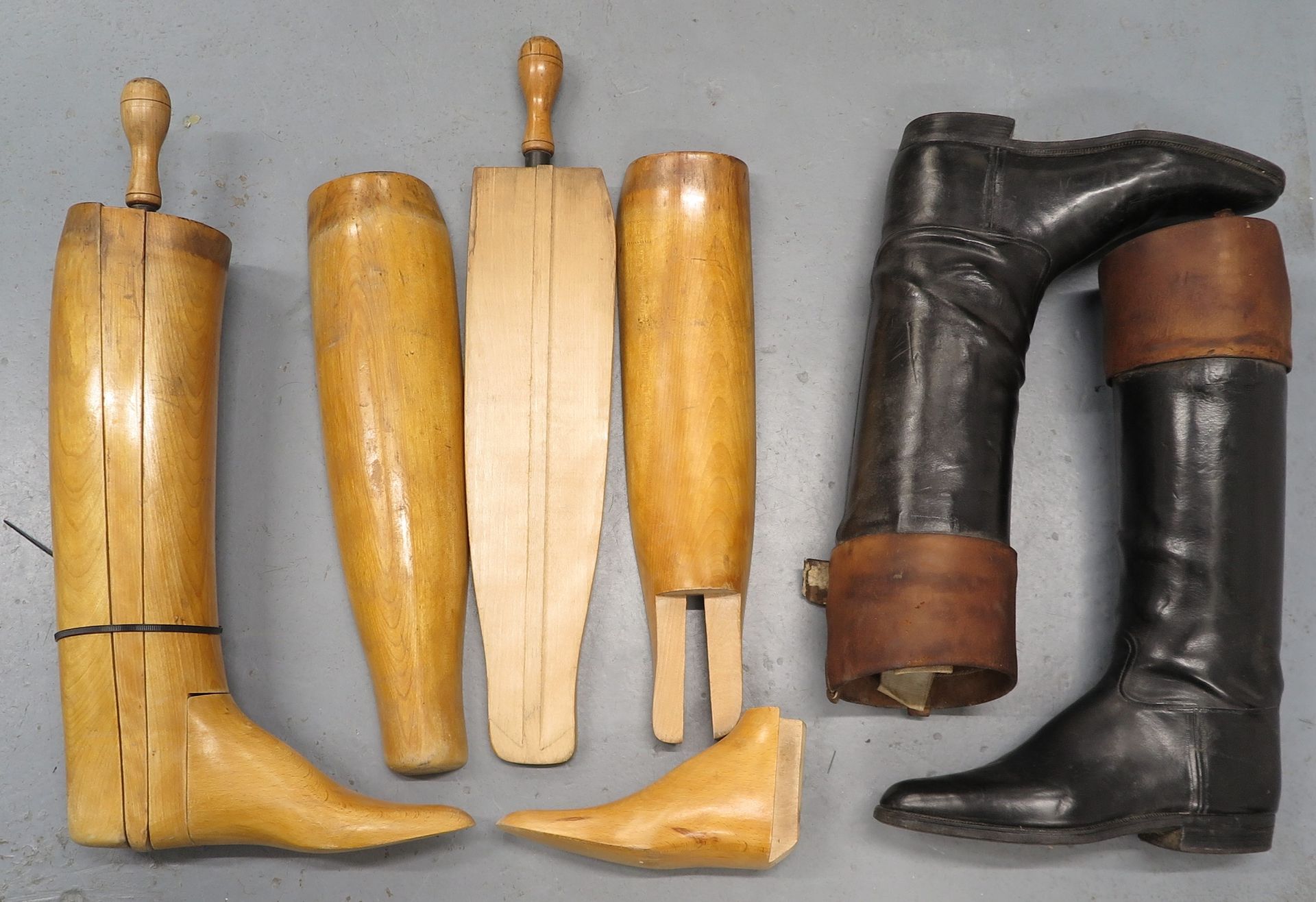 Size 6- 6.5, Boot Trees