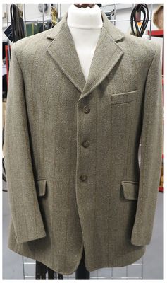 Gents 42" Derby Tweed Hacking Jacket