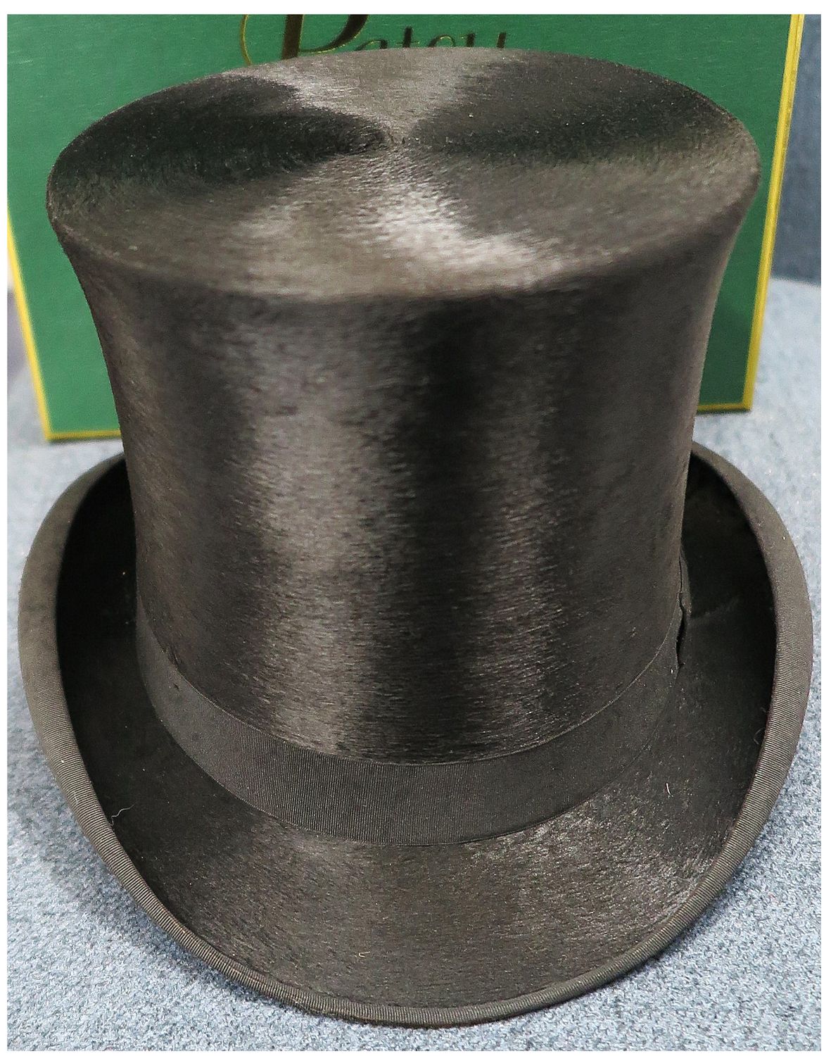 Gorgeous 57cm Silk Top Hat