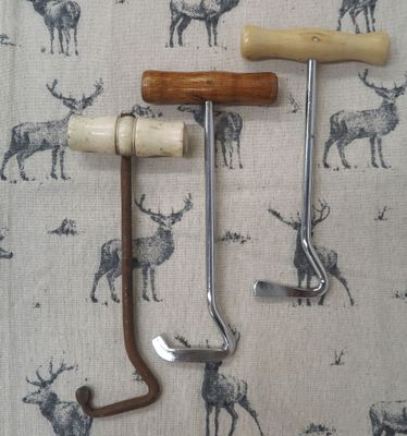 Boot Pulls Bundle