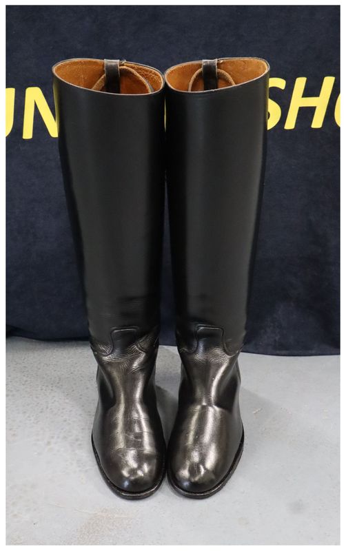 Size 6, Black Leather Boots Size 6, Black Leather Boots
