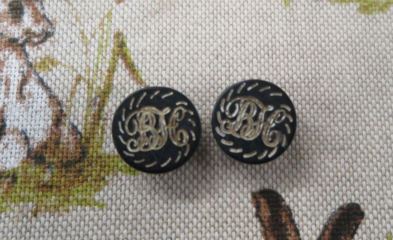 The Duke of Beaufort Hunt Buttons (2) The Duke of Beaufort Hunt Buttons (2)