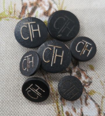 Clifton on Teme Hunt Buttons (7) Clifton on Teme Hunt Buttons (7)