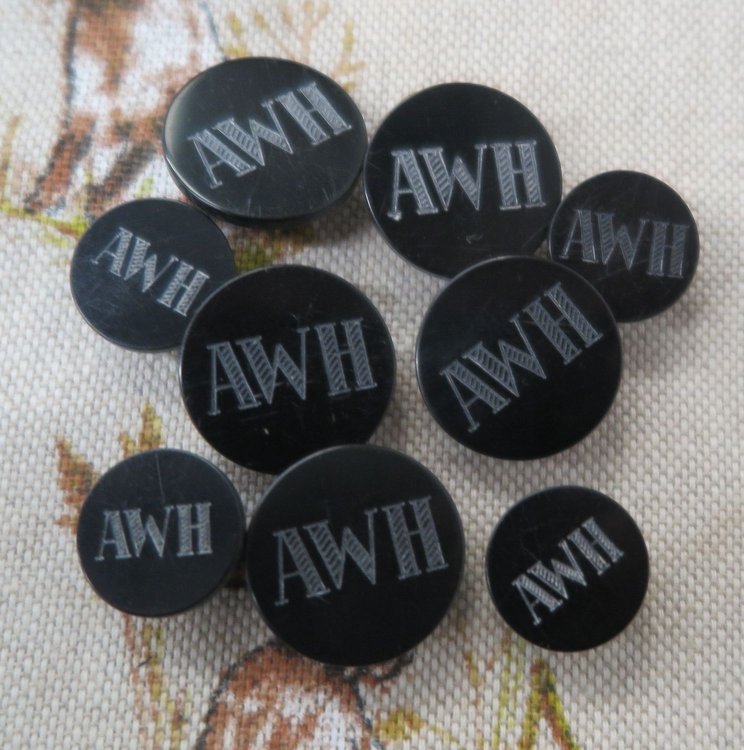 Albrighton Woodland Hunt Buttons (9)